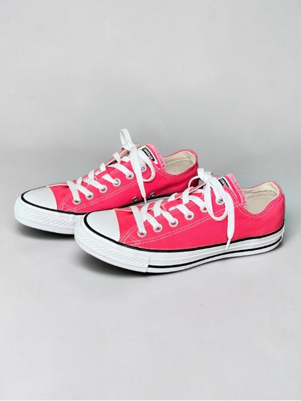 Converse Chuck Taylor All Star Strawberry Jam Pink Low Top Women’s 8